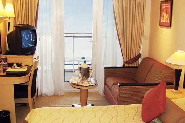 Queen Mary 2 -