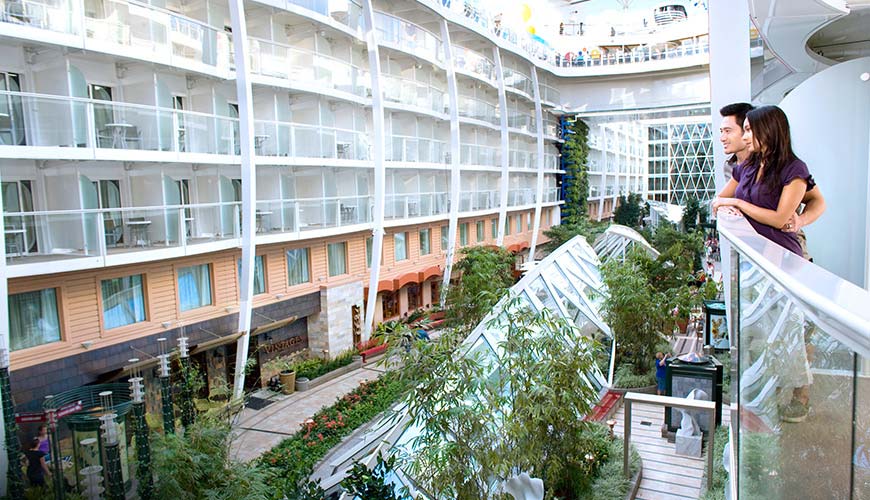 Symphony of the Seas - Central Park Manzaralı Balkonlu Kabin (1J)